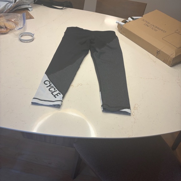 SOUL Cycle Workout Activewear Leggings Small - Picture 2 of 2